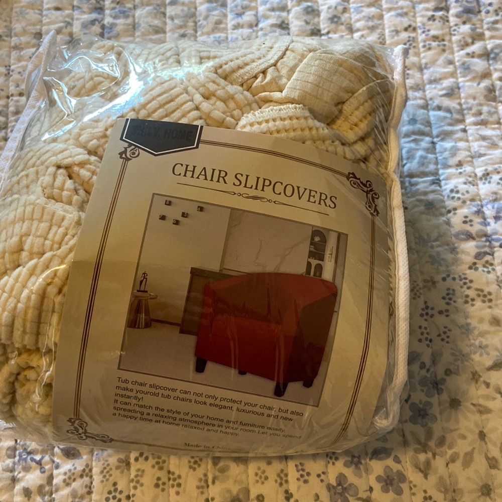 Tub Chair Slipcover.  One size.  Ivory